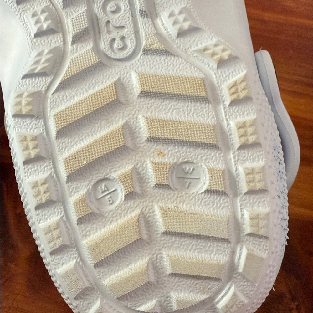 CROCS Light Blue Lined Clogs - Picture 7 of 7